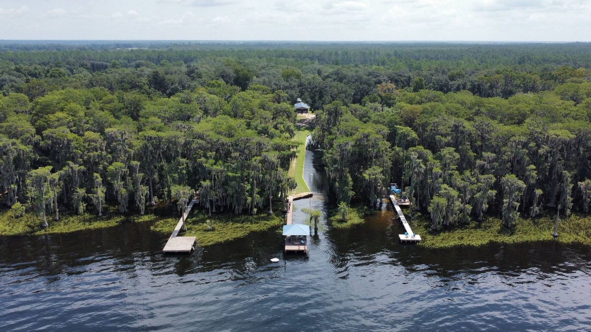 Melrose House | Santa Fe Lake Front with Canal for your Boat