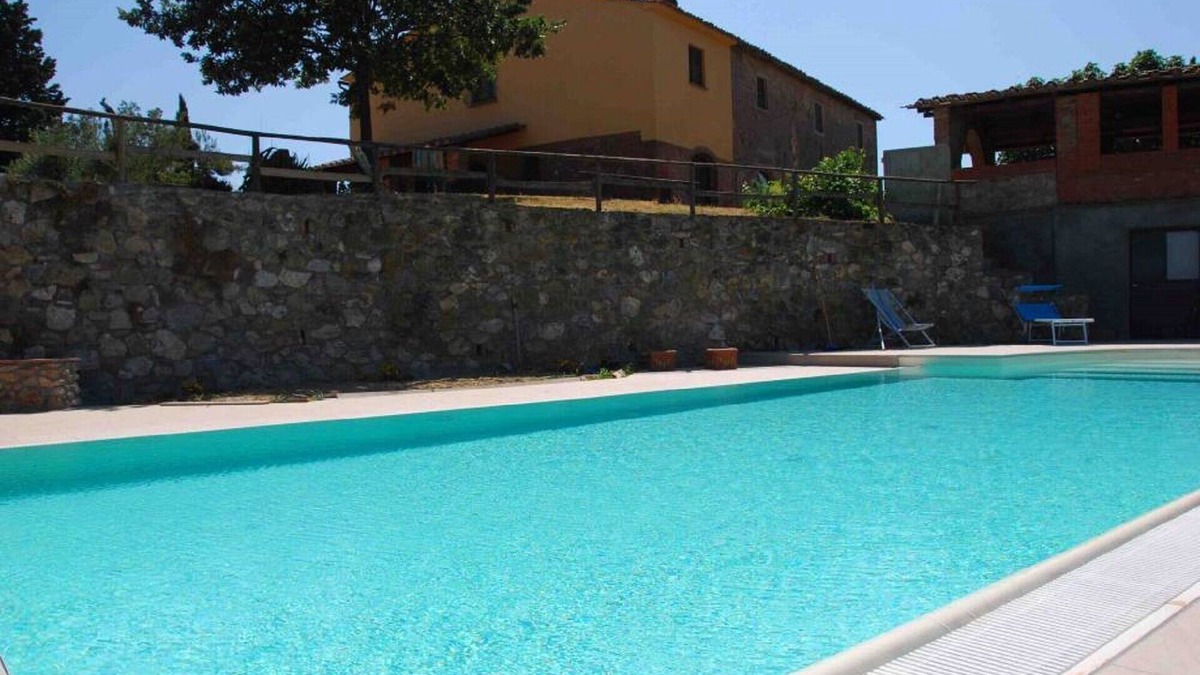 Sant'Ermo Apartment | Santermo3 Large accommodation typical Tuscan farmhouse from the 1800s