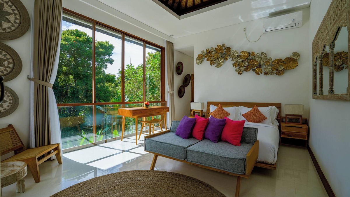 Kediri Villa | Santhosa Villa Nyanyi