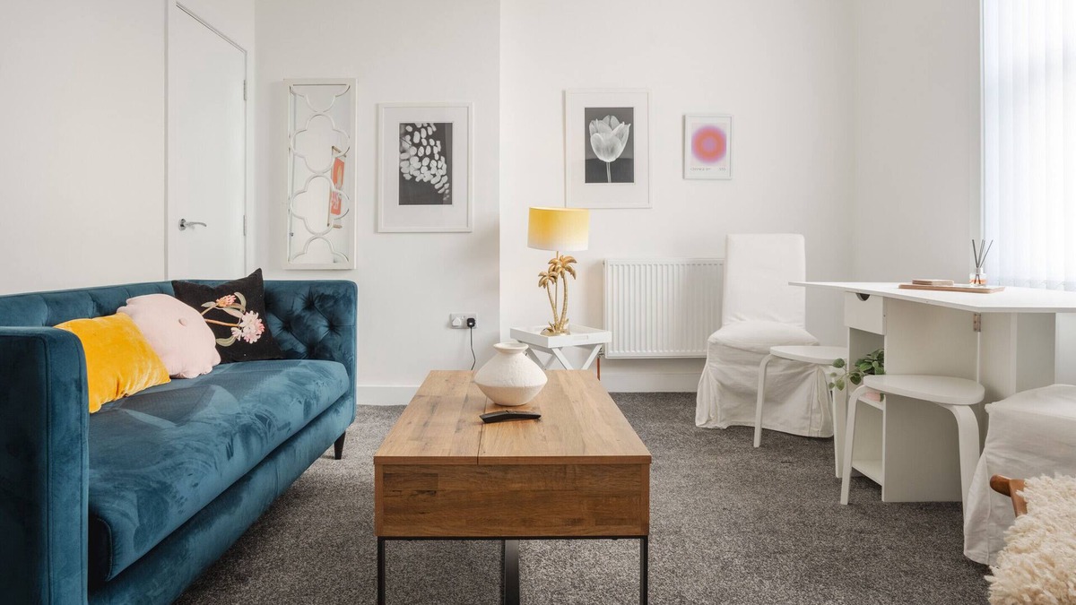 Southport Apartment | Santiago 10 - Sleeps 10, Free Wifi & Parking