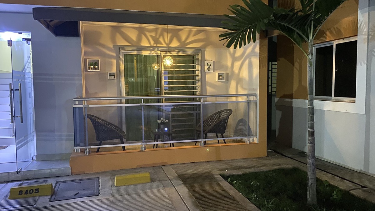Santo Domingo Este Apartment | Santo Domingo Este! Equipado completo con Aire,inversor,agua caliente.