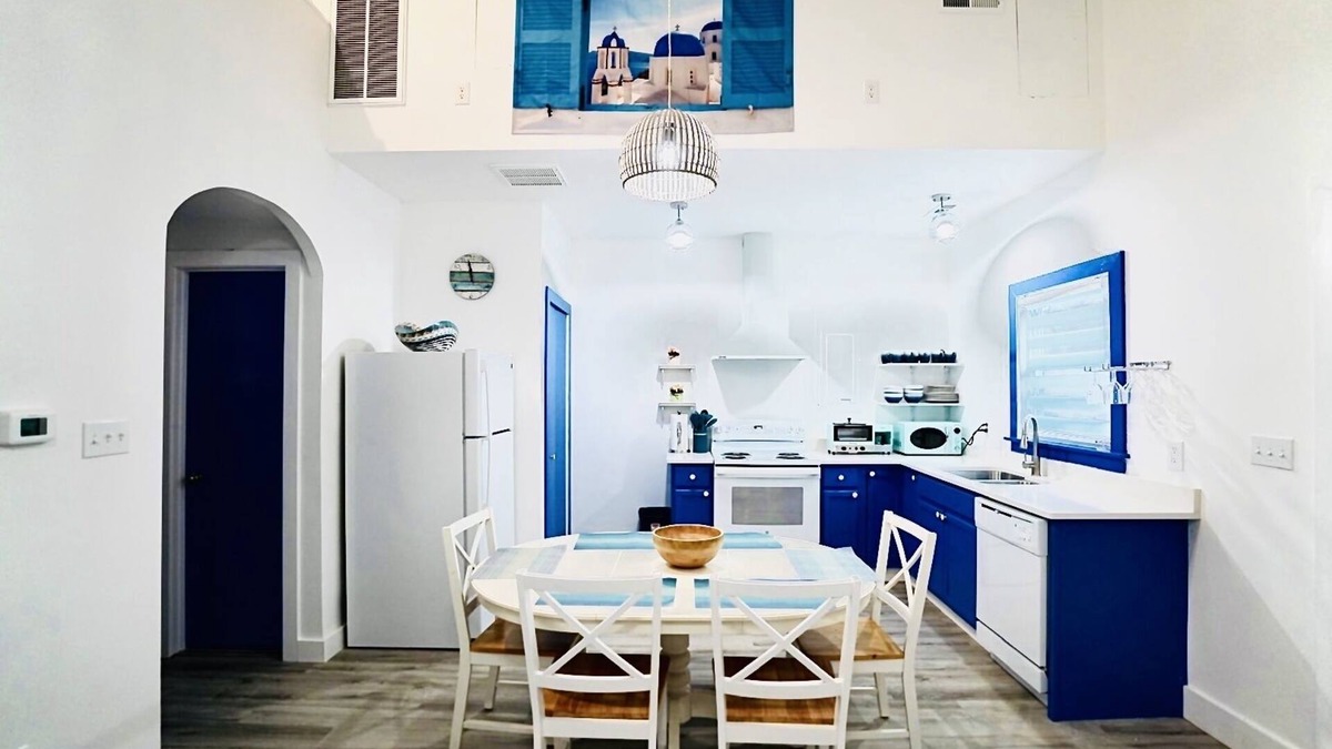 Chapel Hill Cottage | Santorini Cave Style Cottage with Fenced-in Yard