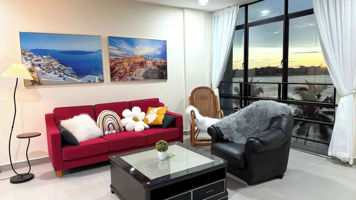 Puchong House | Santorini Sunset Lakeview TownVilla Retreatnn