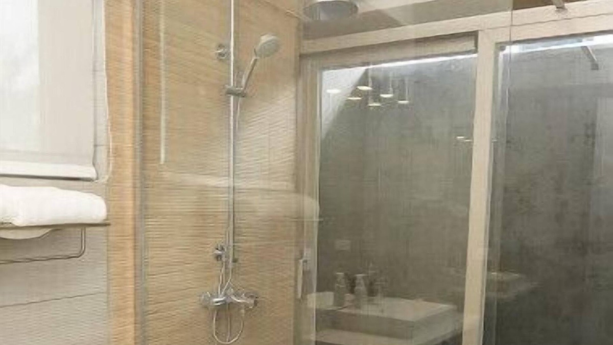 Belmont House | Santosha - Suite A - Sunrise One - Beach View