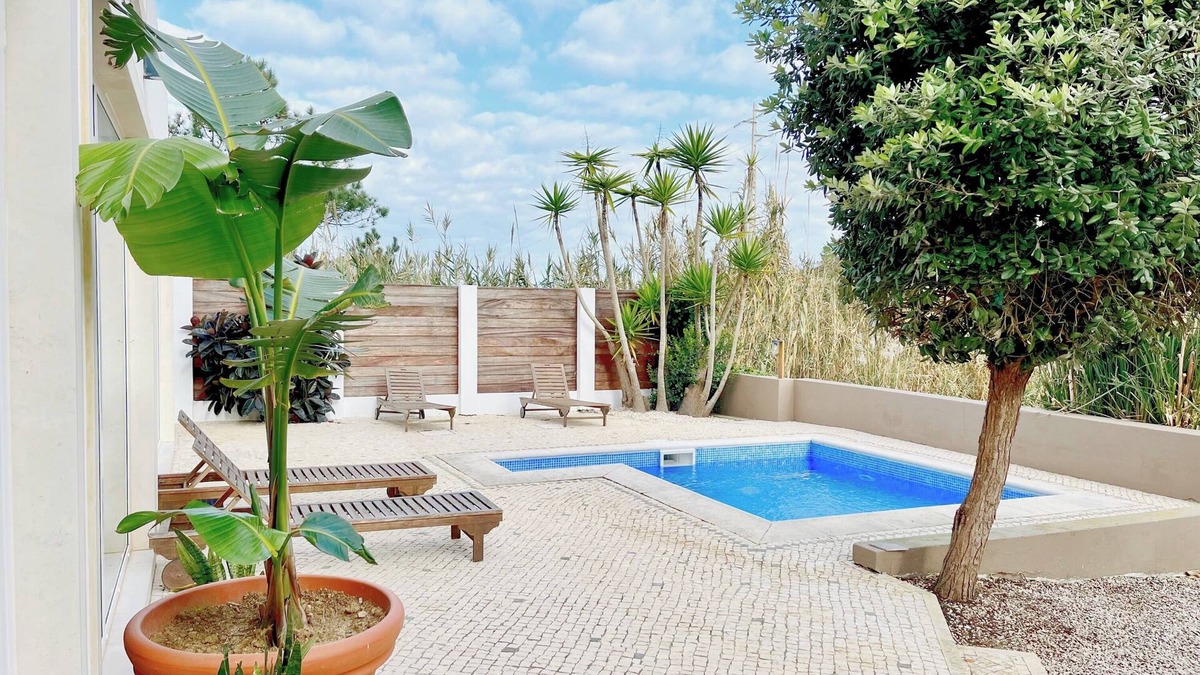 Barril de Cima Villa | SÃONE Guesthouse - a hidden sanctuary next to the vibrant surf town of Ericeira