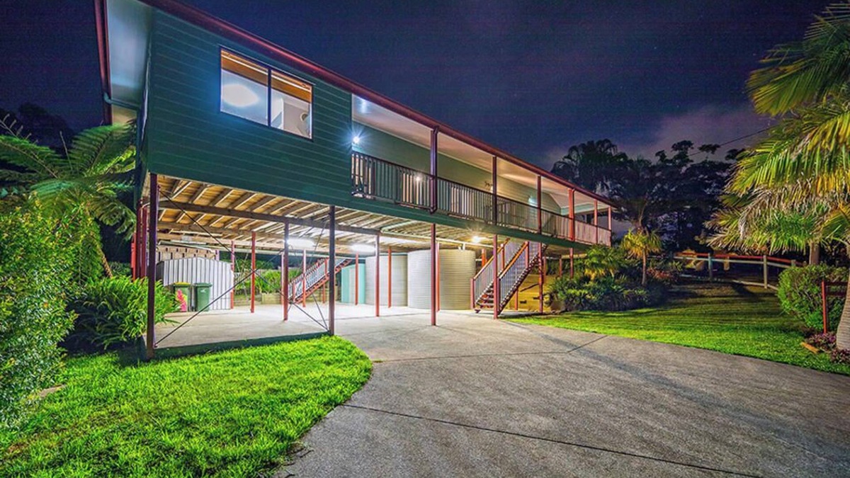 Eagle Heights House | Sapphire Sunrise
