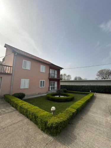 Radanovici Villa | SARA