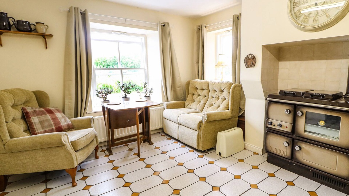 Enniskillen Cottage | Sarah Magees