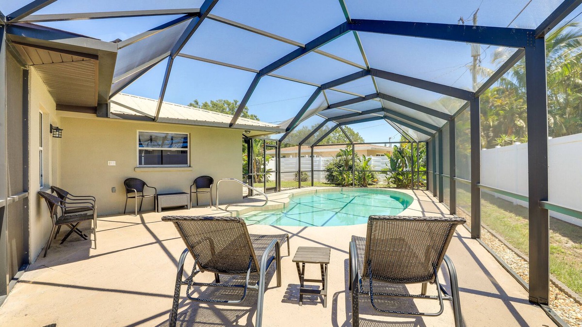 Southgate House | Sarasota House w/Private Pool - 4 Mi to Beach!