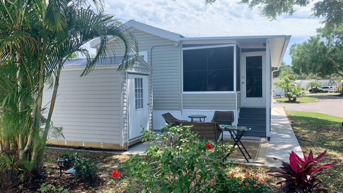 Braden River House | Sarasota Resort Home Pool Golf Beach Siesta Key St. Armands Downtown Pickleball
