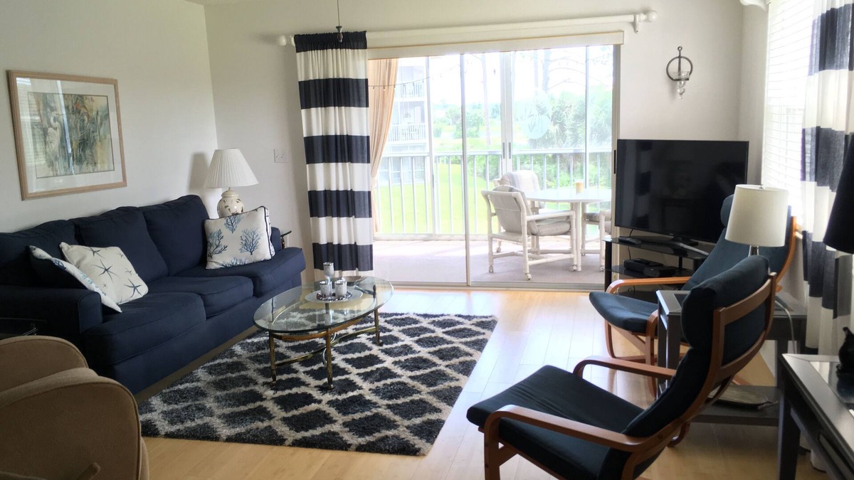 Palmer Ranch Condo | Sarasota Stoneybrook Golf Condo near Siesta Key