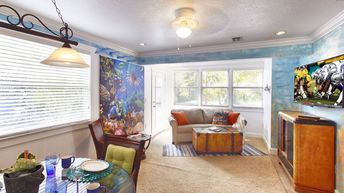 Laurel Park Cottage | SarasotaCottageRentals ~ Authentic FL, Enchanting Downtown Historic Laurel Park