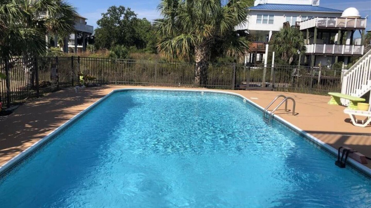 Panacea House | Sardegna- a pool home on the canal!