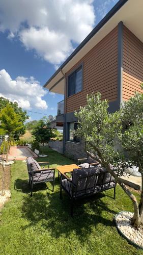 Erikli Koyu Villa | Sarosun Incisi Eriklide Bahceli Müstakil Villa