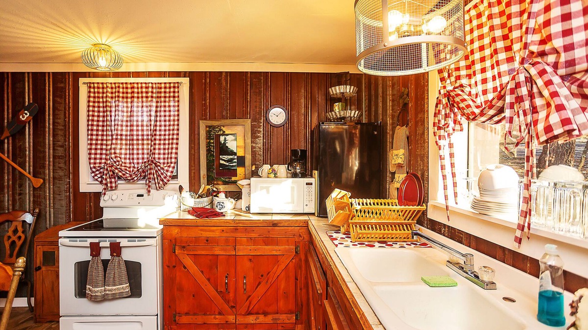 Benton Cabin | Sasquatch Cabin