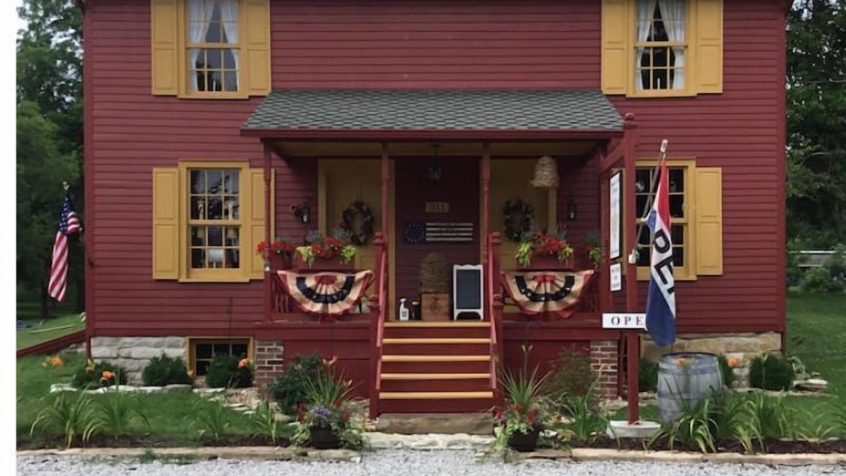 Ste Genevieve Apartment | Sassafras Creek Cabin, located in the Ste. Genevieve National Historical Park