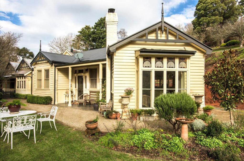 Sassafras House | Sassafras village stay - historic home sleeps 4