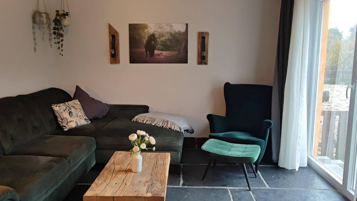 Altenkirchen Other | Sattelkammer - Ferienwohnungen Lindenhof