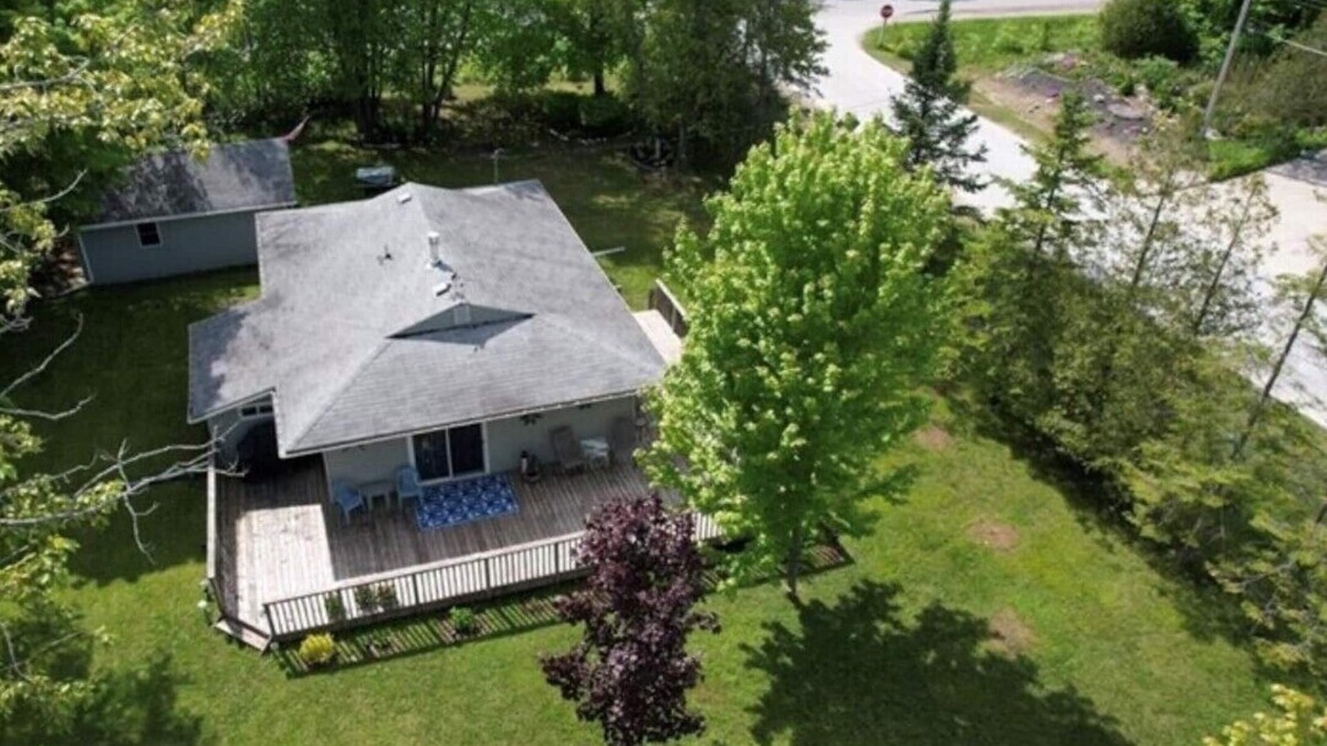 Sauble Beach Cottage | Sauble Beach Cottage