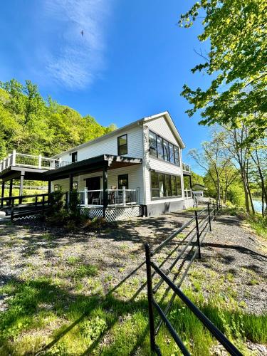 Mount Marion House | Saugerties Modern Charm with Creekside access and views