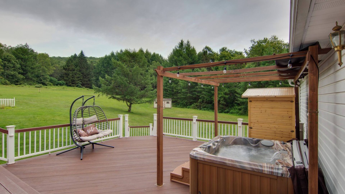 Coudersport House | Sauna, Spa & Stargazing: Coudersport Home!