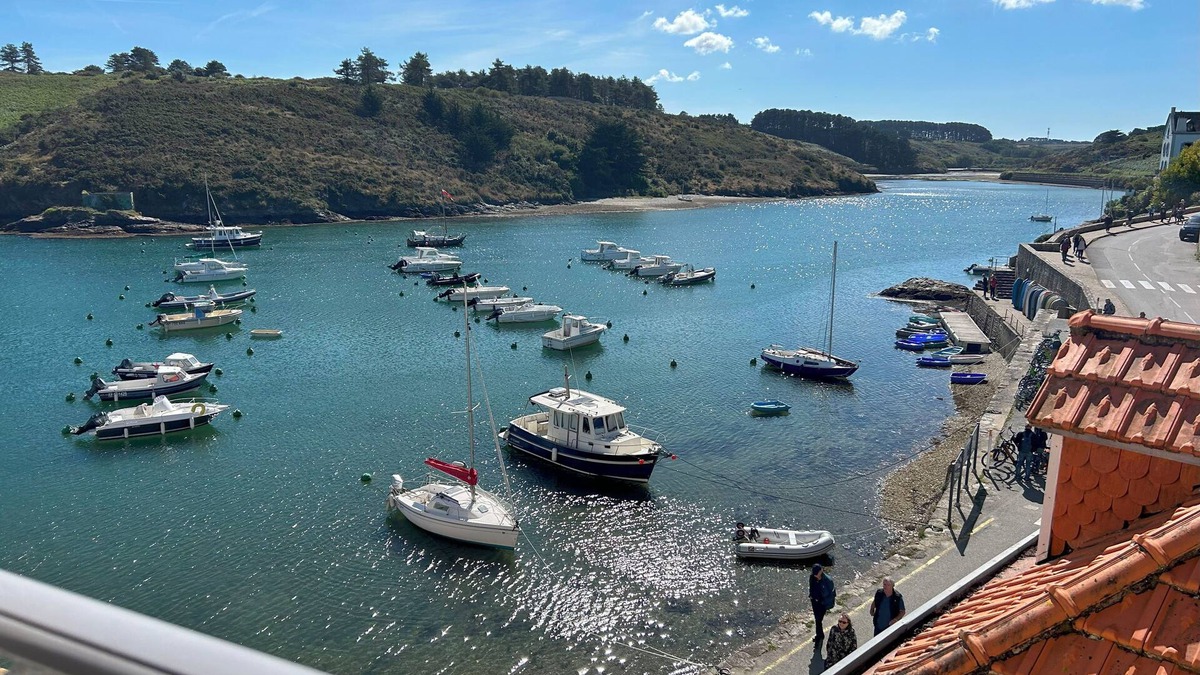 Sauzon House | Sauzon with its feet in the water and 2.5 km from the magnificent Golf de Belle île.
