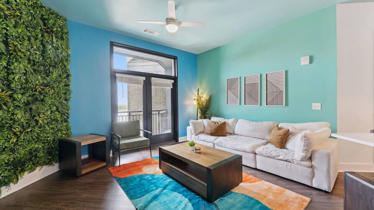 Yamacraw Village Apartment | Savannah Gem | 2BR Apt Stay w/Pool & River Views
