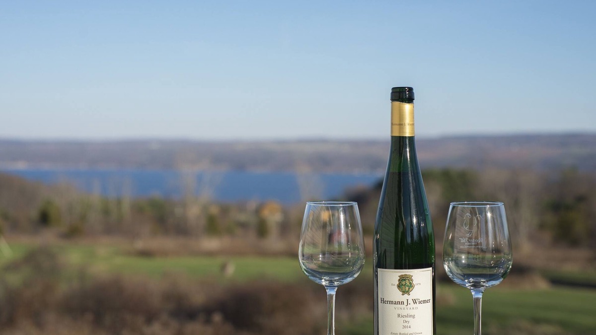 Himrod Hotel | Savannah House Wine Country Inn & Cottages