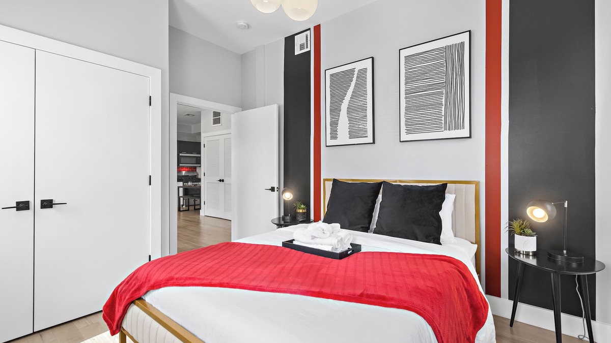 Ironbound District Apartment | Save on 3day Stays - NYC 30 min - Airport 8 min