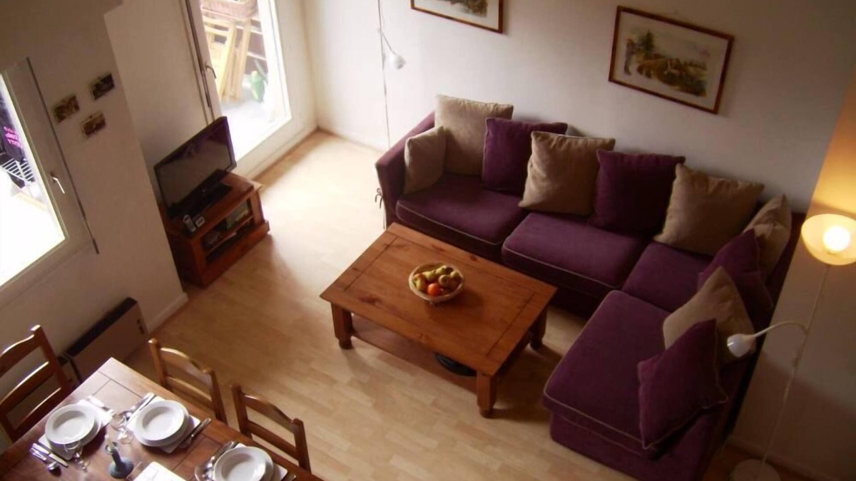 Brides-les-Bains Apartment | SAVOIE . SKI THE TROIS VALLEES. DUPLEX * * * * STARS. 3 ROOMS. 70m2. - 1/6persons.SKIING. THERMAL AND SLIMMING CENTRE Residential flat. INTERNET WIFI. GARAGE