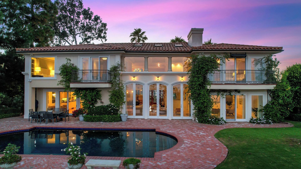 Bel Air Villa | Savona Sanctuary Estate - Italian Villa Stunning Views of Bel Air