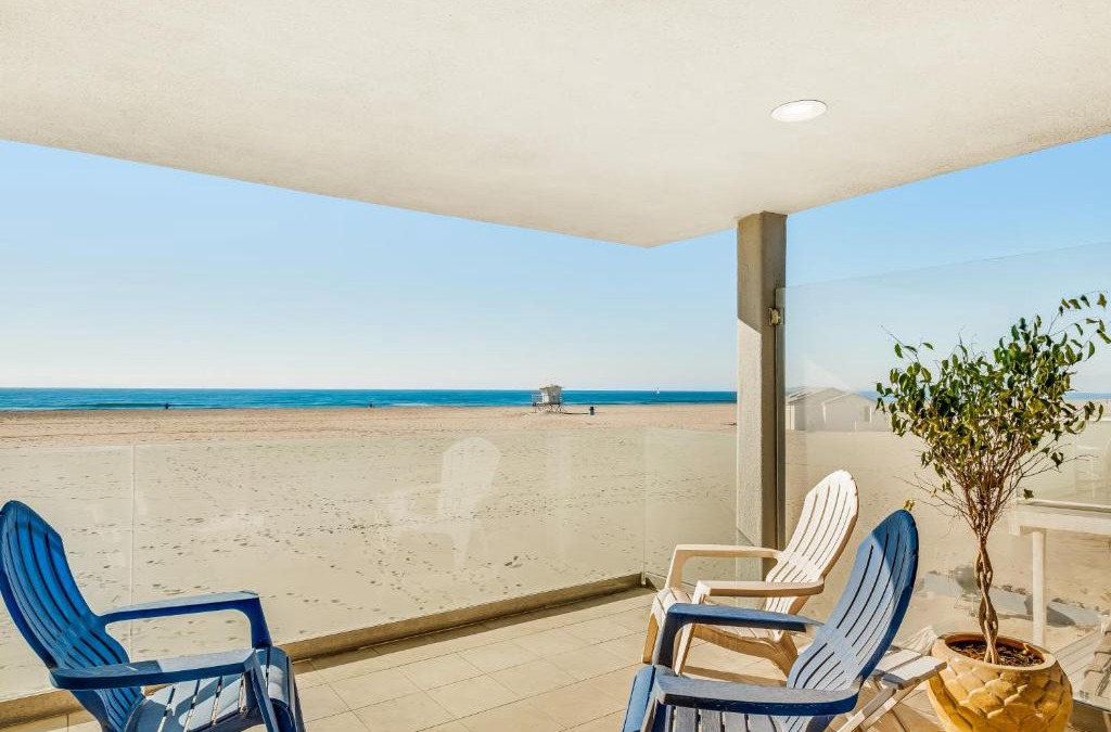 Hollywood Beach House | Savor the View