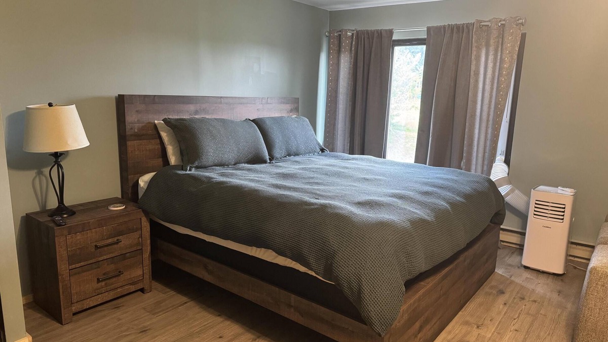 Snowshoe Condo | SC 2214: Adventure Awaits | Slopeside Studio Retreat with Mountain Magic