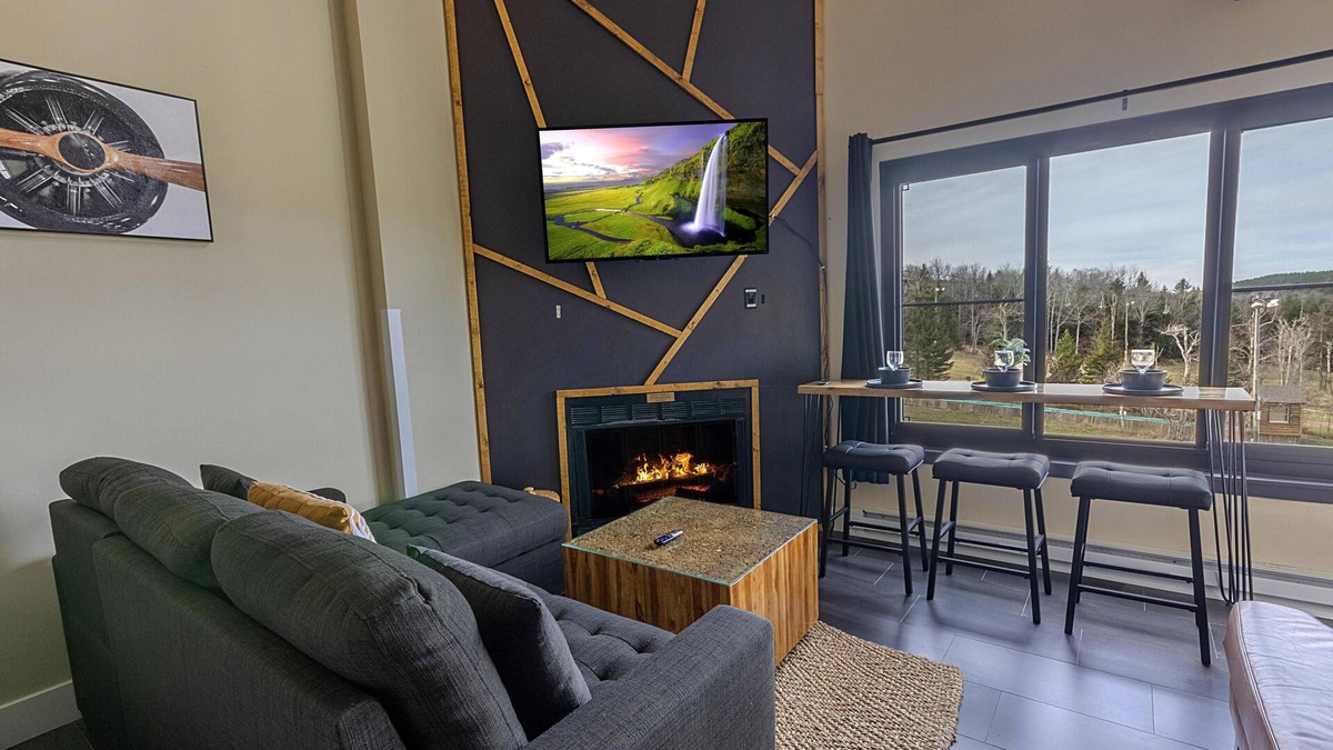 Snowshoe Condo | SC 2508: Chalet Luxe | Alpine Chic + Spa-Like Comforts