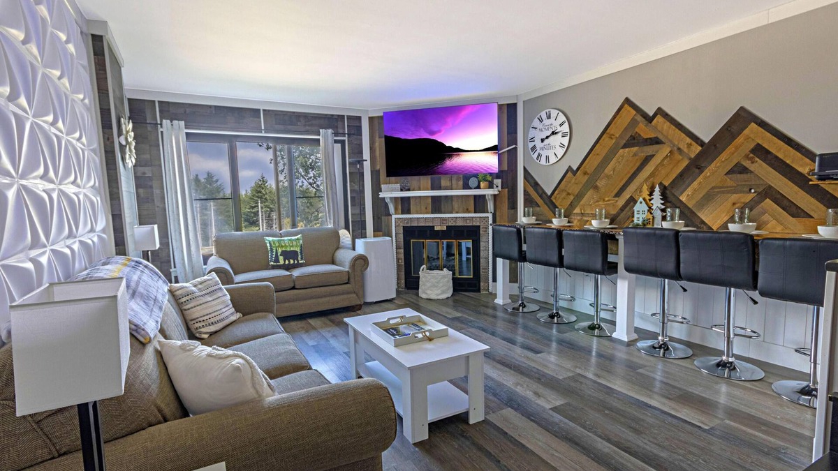 Snowshoe Condo | SC 5109: Modern 1BR w/private balcony. Perfect for summer with pool!