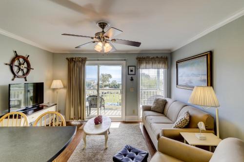 Isle of Palms House | SC217A: 217A Sea Cabin