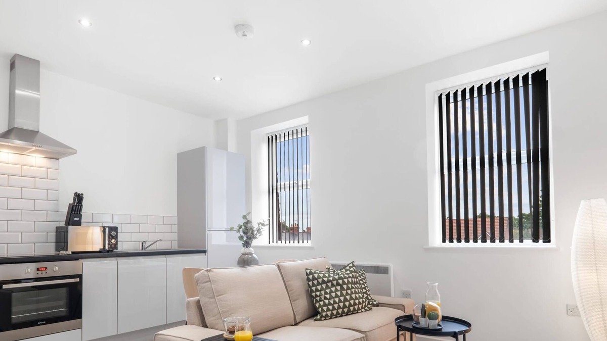 Balsall Common Apartment | SCA- Arden Apartment 8 Twin Bedroom Free Parking