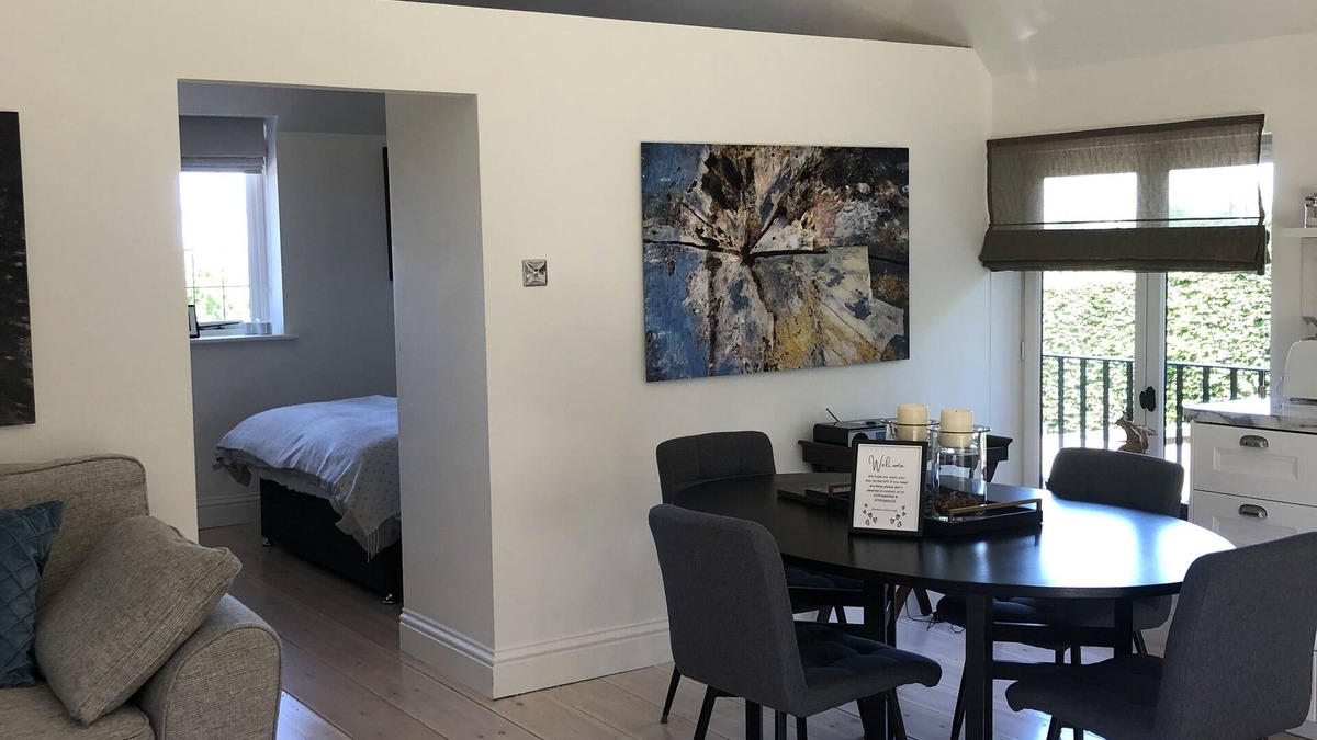 Crowborough Bed & Breakfast | Scandinavian style space walking distance from the beautiful Ashdown Forest