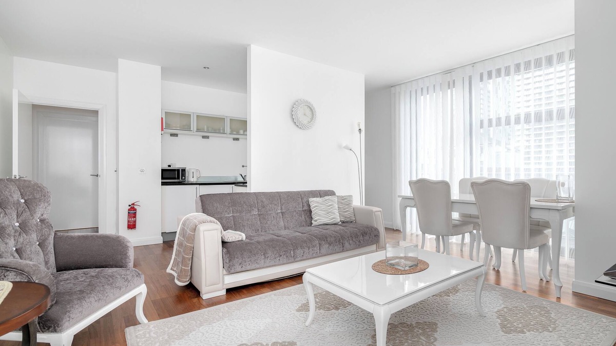 Canary Wharf Apartment | Scenic 2-Bed in Canary Wharf