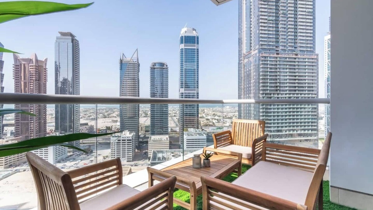 Downtown Dubai Apartment | Scenic 2 Bedroom Apartment - Downtown Business Bay