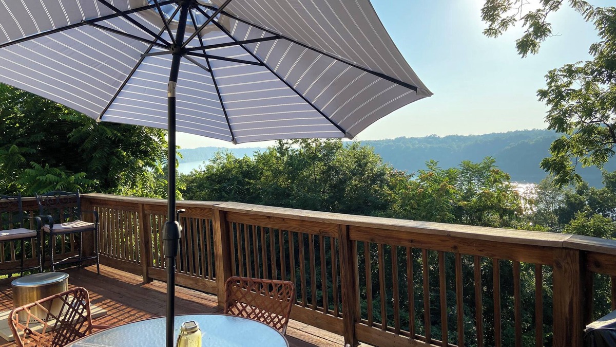 Bronston House | Scenic And Relaxing Lake Home - Deck Offers One of Absolute Best Lake Views