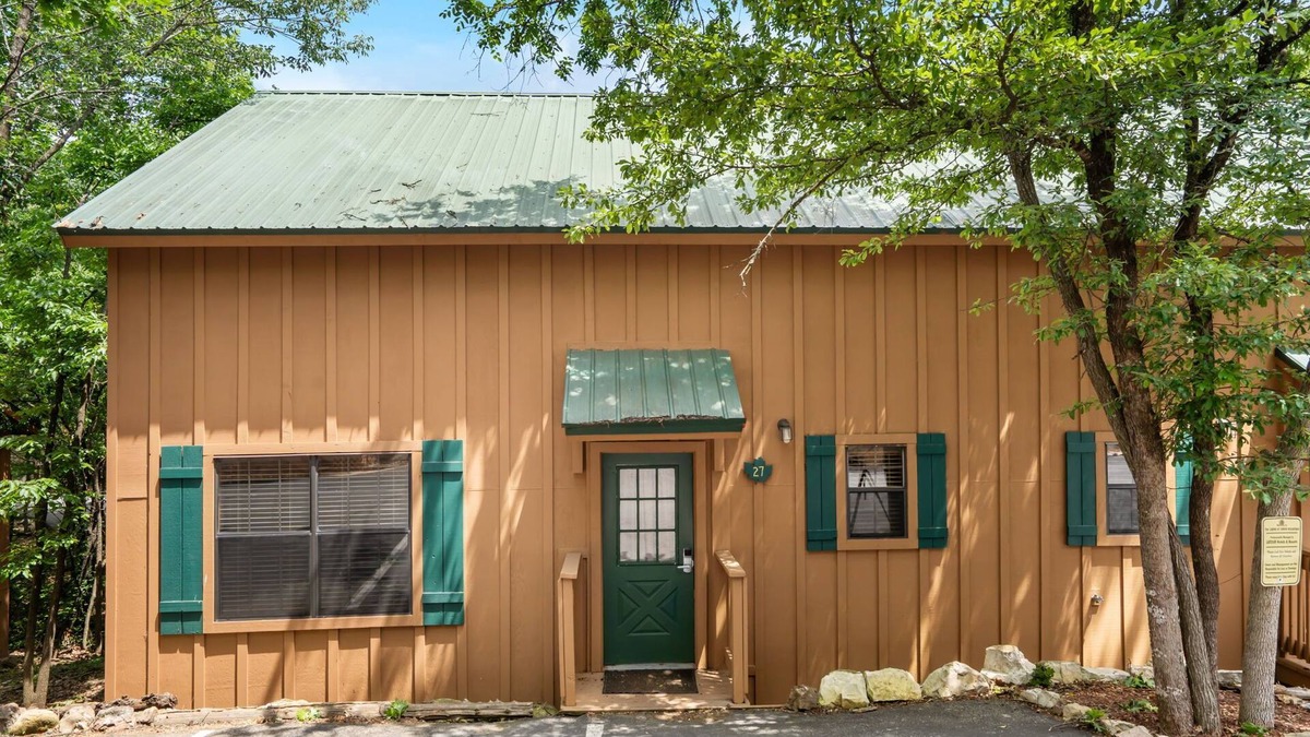 Branson Cabin | Scenic Branson Resort Cabin for Getaways