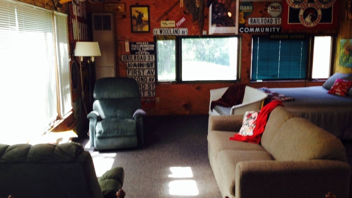 Chatfield Cabin | Scenic Cabin Overlooking Trout Run