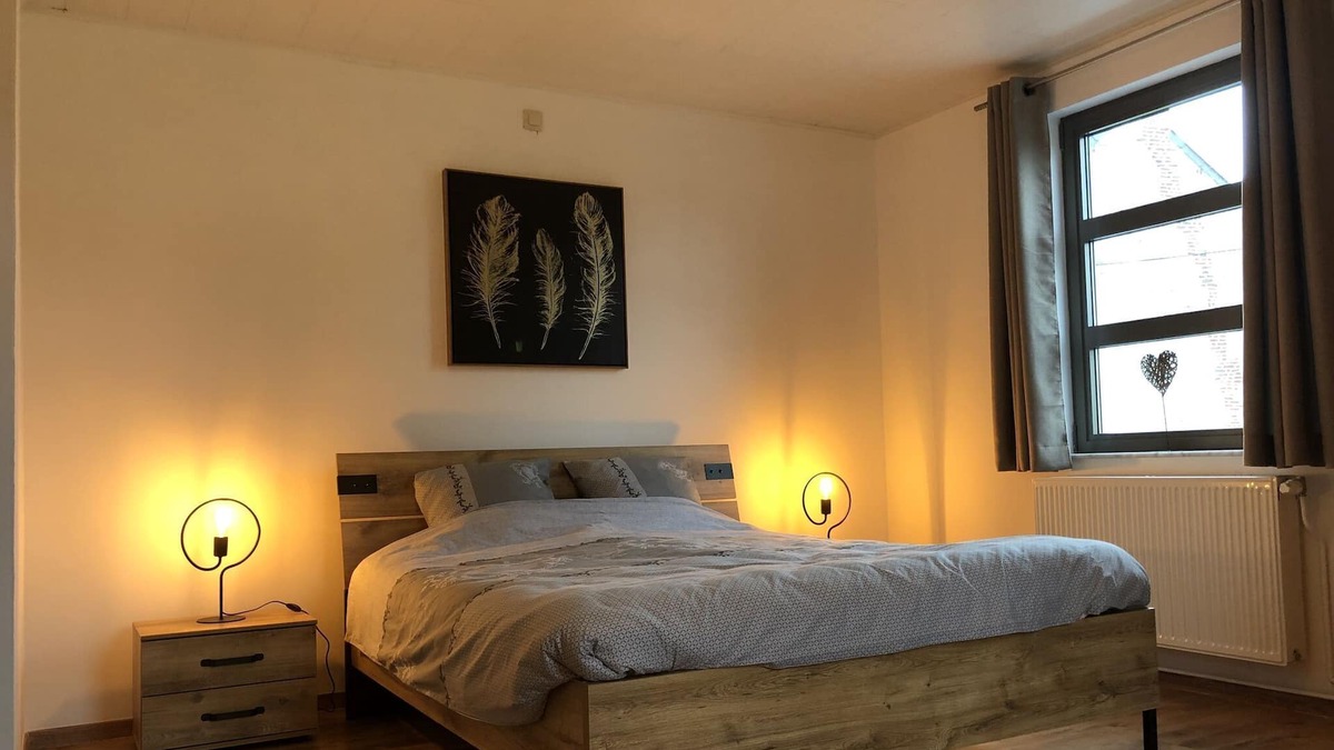 Philippeville Cottage | Scenic Cottage in Merlemont with Balcony
