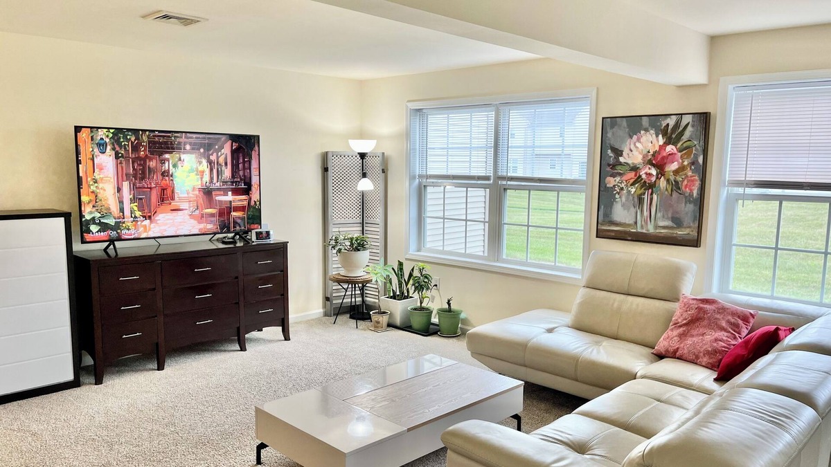 Lititz House | Scenic Cozy Lititz Townhouse
