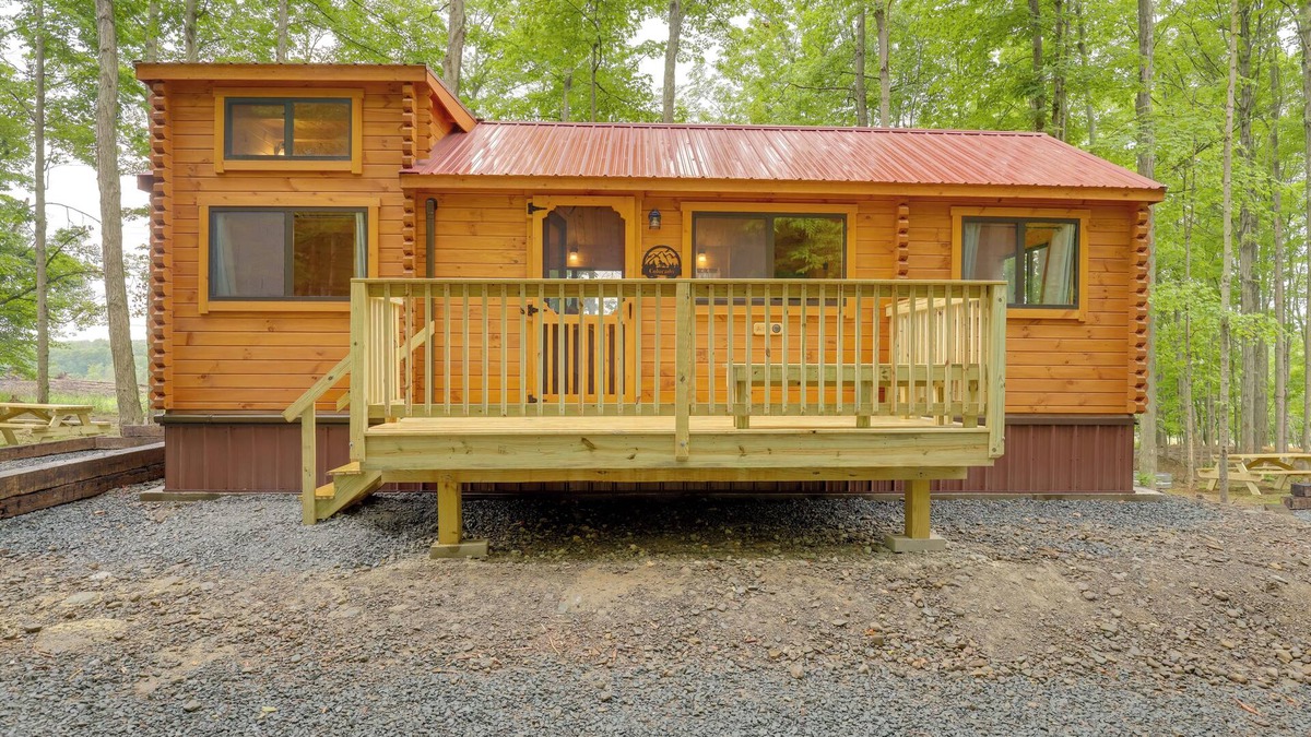 Cowanesque Cabin | Scenic Deck & Grill: Middlebury Center Retreat!