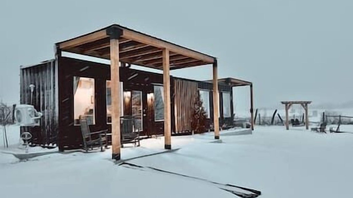 Pine Grove Apartment | ‘Scenic Escapes’ Romantic Pine Grove Getaway!