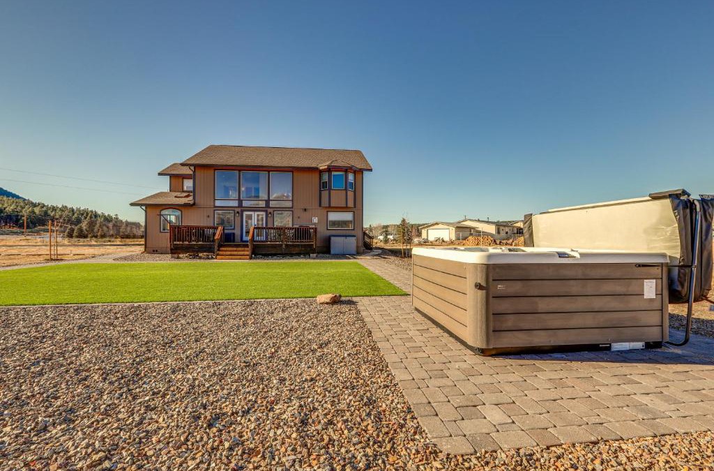 Baderville House | Scenic Flagstaff Home with Hot Tub and Mountain Views