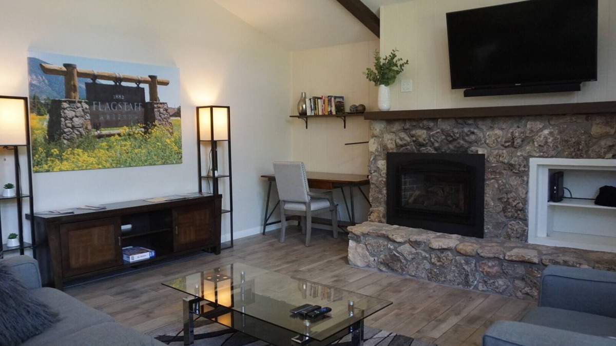 Flagstaff House | Scenic getaway in central Flagstaff