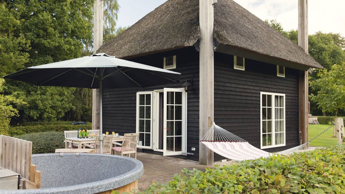 Notter House | Scenic Hideaway in Notter